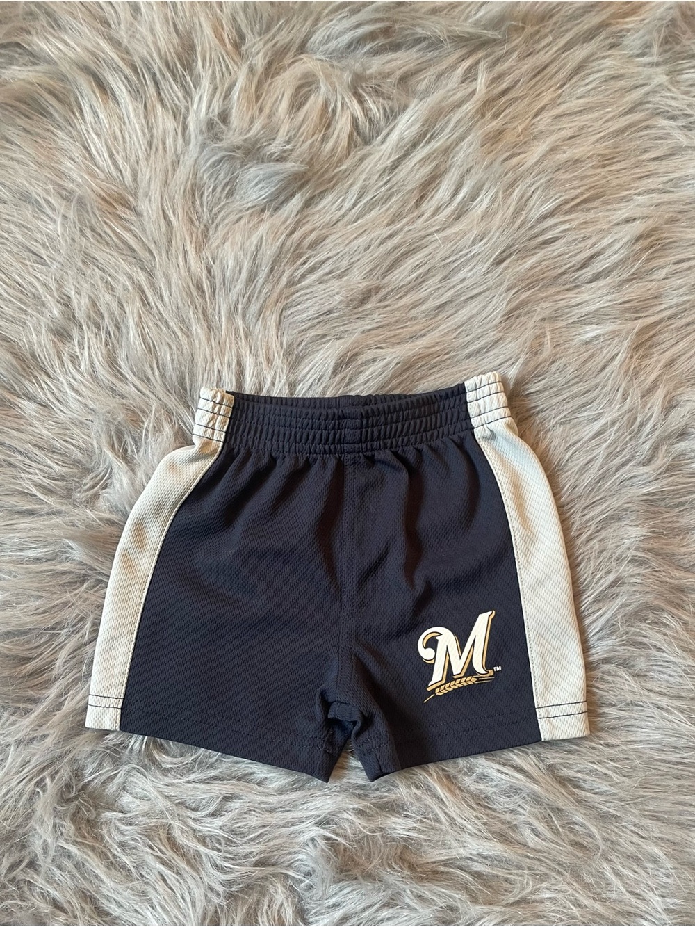 🪶Brewers Shorts, 3-6months